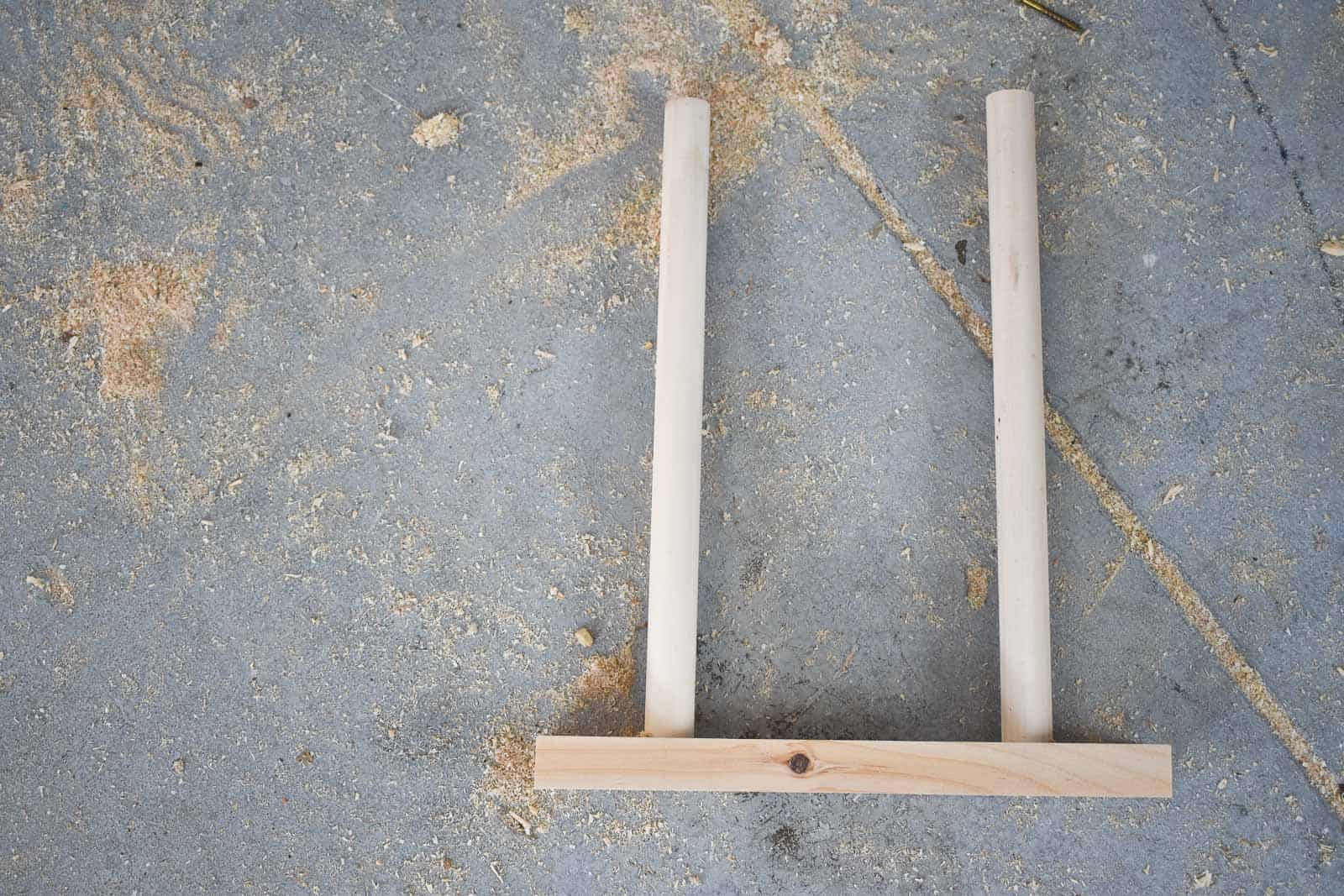 Rung of vertical boot rack
