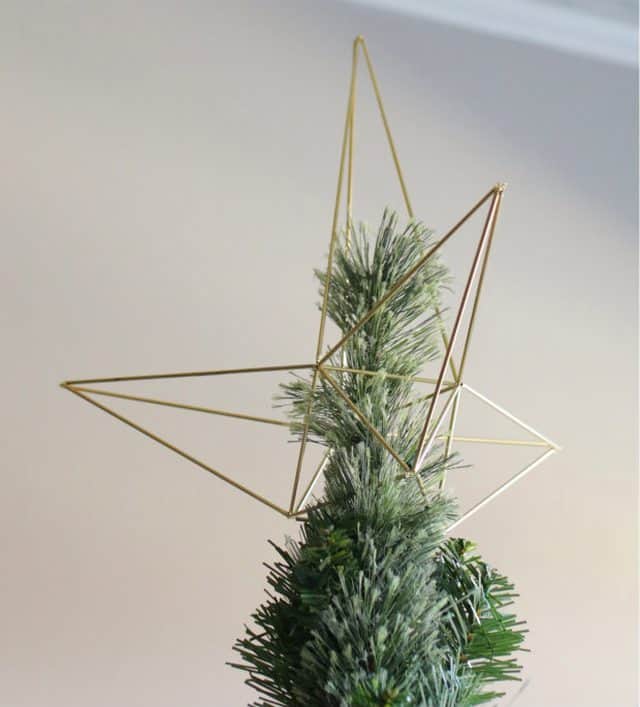 Favorite DIY ideas for homemade tree toppers