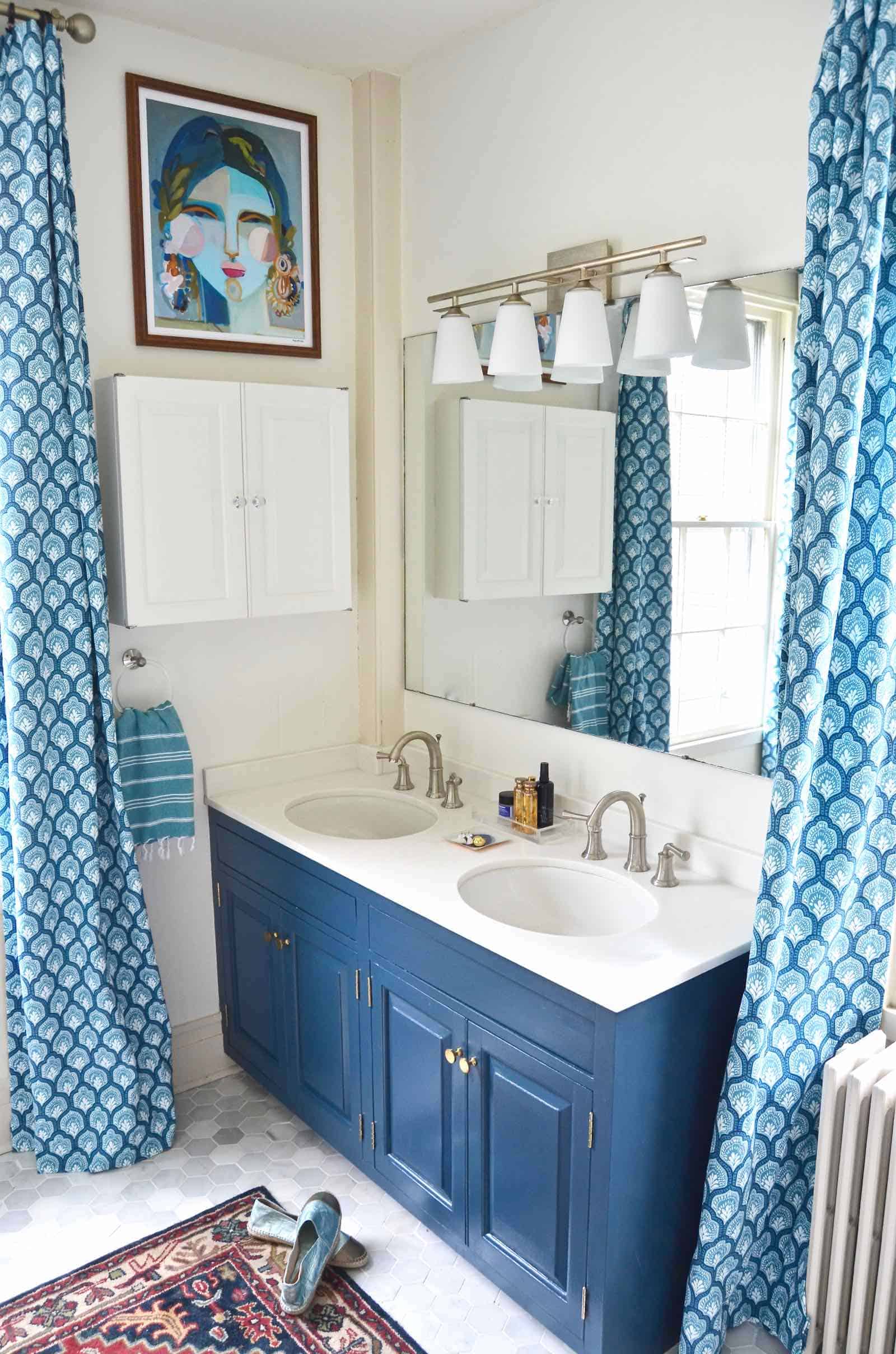 chic and modern master bathroom makeover